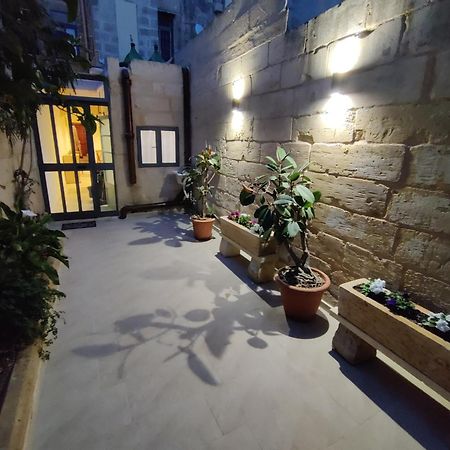 Peaceful Traditional Maltese Townhouse Luqa Exteriér fotografie