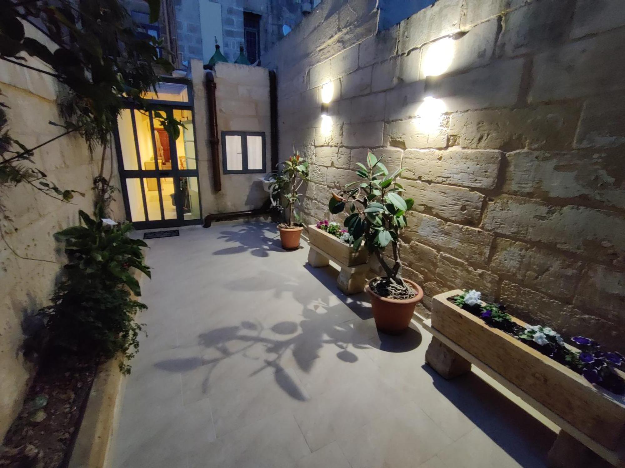 Peaceful Traditional Maltese Townhouse Luqa Exteriér fotografie